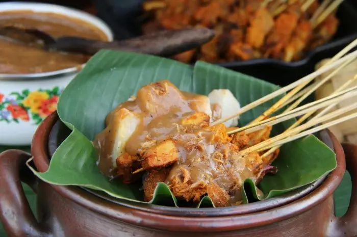 8 The Most Delicious Typical Padang Food & Must Try